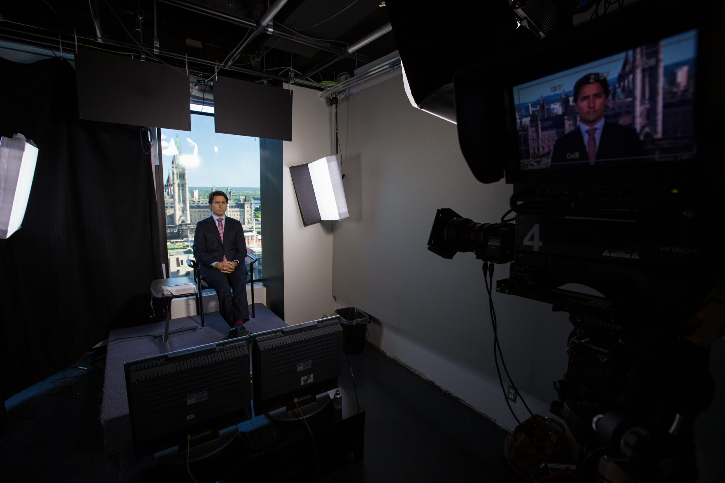 Justin durant une entrevue en direct à l’émission Canada AM du réseau CTV. 20 juin 2014.